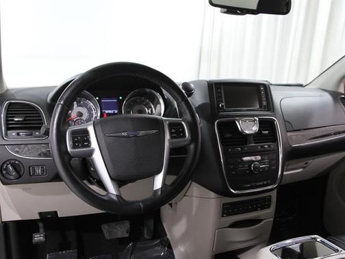 2011 Chrysler Town & Country Touring-L