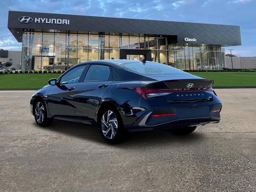 2025 Hyundai ELANTRA HEV SEL Sport