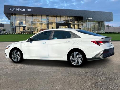 2025 Hyundai ELANTRA Sport