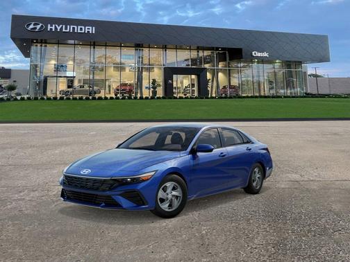 2025 Hyundai ELANTRA SE