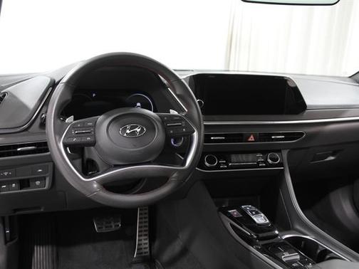 2022 Hyundai SONATA SEL Plus