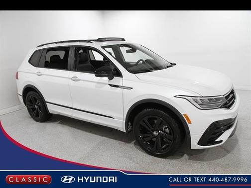 2024 Volkswagen Tiguan 2.0T SE R-Line Black