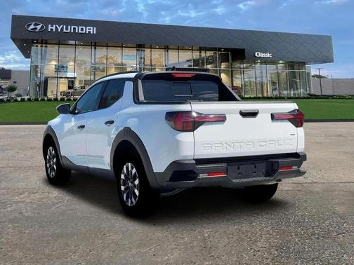 Atlas White 2026 Hyundai SANTA CRUZ SEL Activity