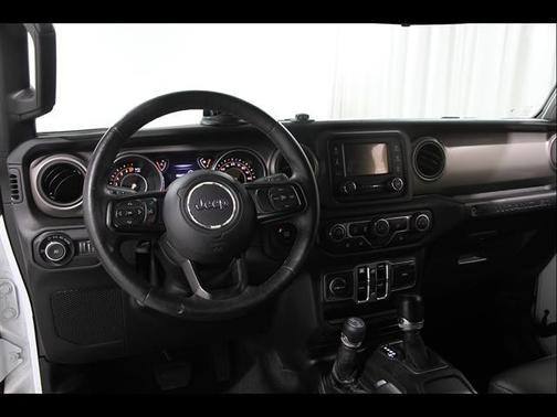 Bright White Clearcoat 2018 Jeep Wrangler Unlimited Sport