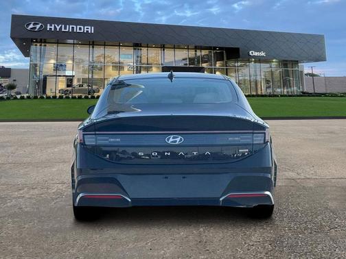 Abyss Black 2026 Hyundai SONATA SEL