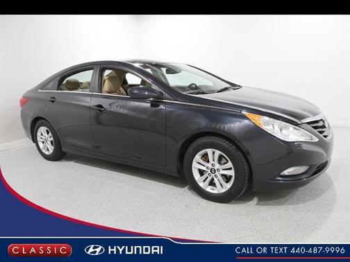 2013 Hyundai SONATA GLS