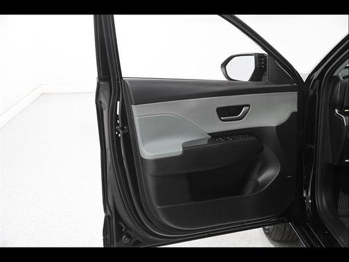 Abyss Black Pearl 2024 Hyundai KONA EV Limited