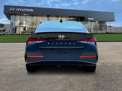2025 Hyundai ELANTRA Sport