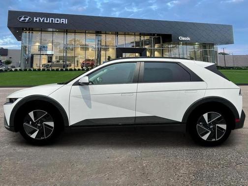 Atlas White 2025 Hyundai IONIQ 5 SEL