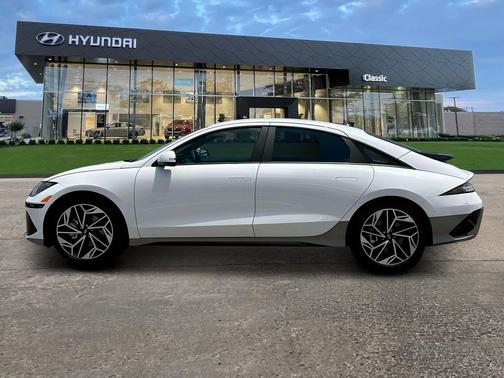 2025 Hyundai IONIQ 6 SEL