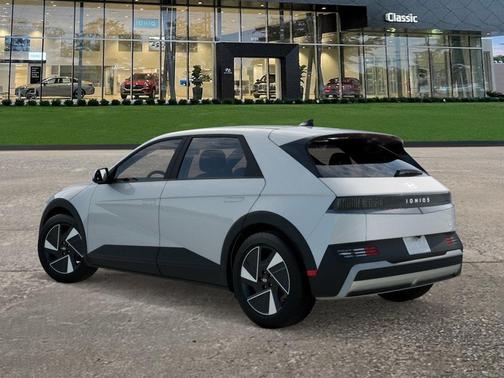 2025 Hyundai IONIQ 5 SE
