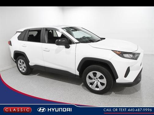 2022 Toyota RAV4 LE