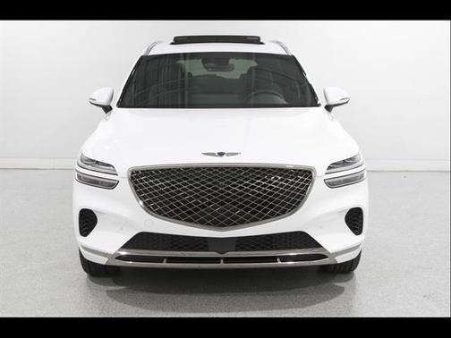 Alta White 2023 Genesis GV70 2.5T AWD
