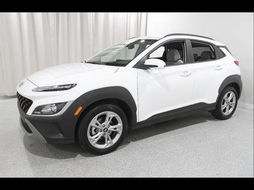 Lunar White 2023 Hyundai KONA SEL