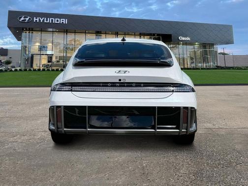 2025 Hyundai IONIQ 6 SE