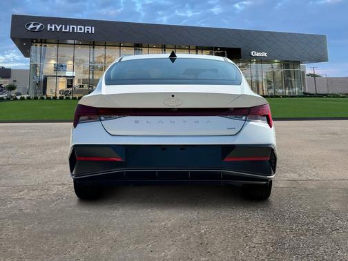 2025 Hyundai ELANTRA HEV Limited