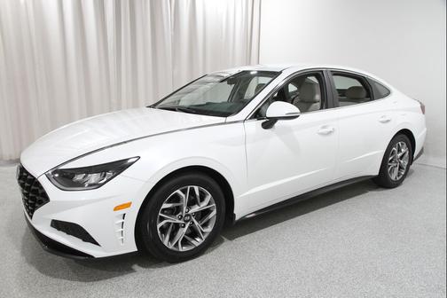 2022 Hyundai SONATA SEL