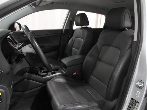 2017 Hyundai TUCSON SE Plus