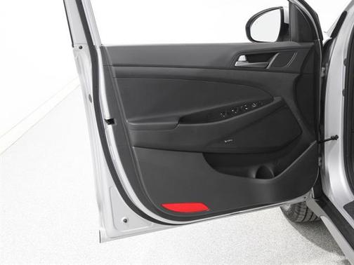 2017 Hyundai TUCSON SE Plus