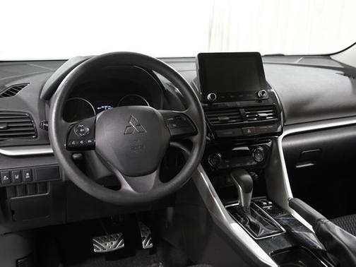 2022 Mitsubishi Eclipse Cross LE
