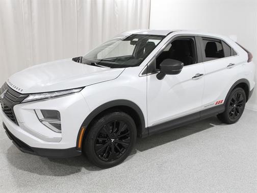 2022 Mitsubishi Eclipse Cross LE