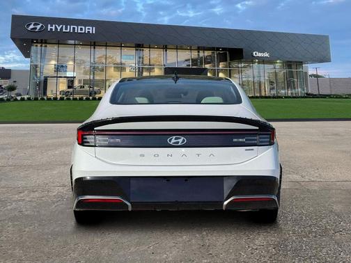 2026 Hyundai SONATA Hybrid SE