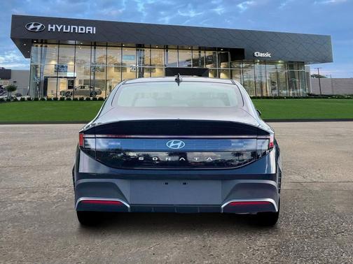 Abyss Black 2026 Hyundai SONATA SE