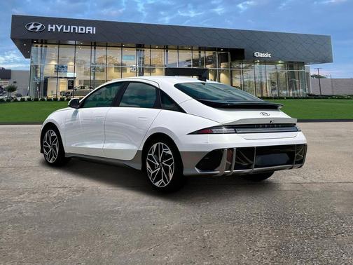 2025 Hyundai IONIQ 6 SEL