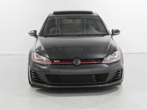 2017 Volkswagen Golf GTI 2.0T SE 4-Door