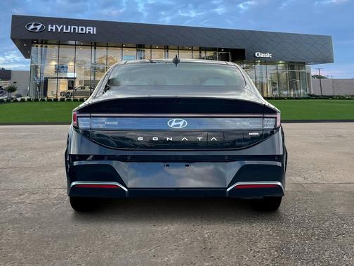 Abyss Black 2025 Hyundai SONATA Hybrid Limited