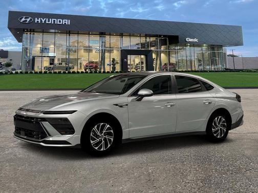 2026 Hyundai SONATA Hybrid Base