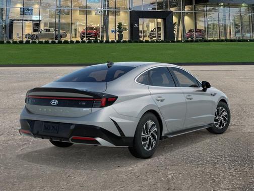 2026 Hyundai SONATA Hybrid Base