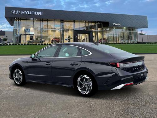 2026 Hyundai SONATA SEL