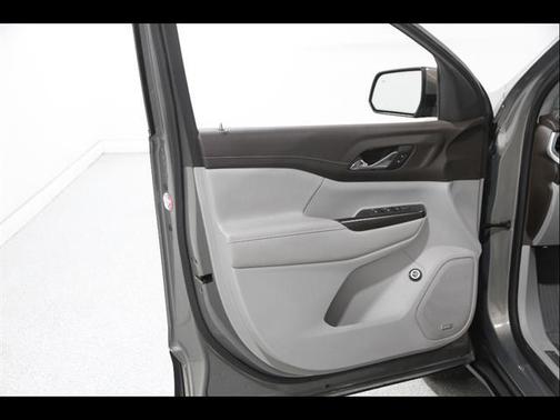 Pepperdust Metallic 2019 GMC Acadia SLT-1