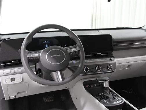 2024 Hyundai KONA SE