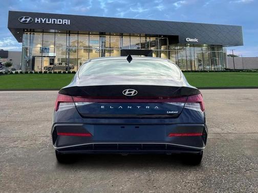 Abyss Black 2026 Hyundai ELANTRA Limited