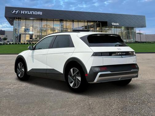 2025 Hyundai IONIQ 5 SEL