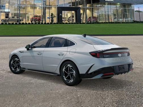 2026 Hyundai SONATA SEL