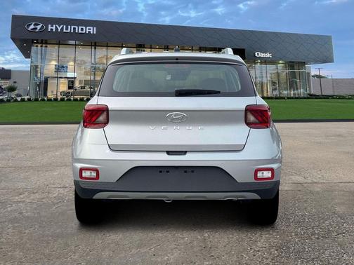 Shimmering Silver 2026 Hyundai VENUE SEL