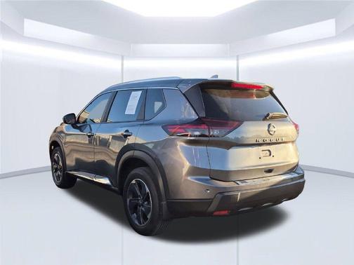 Gun Metallic 2026 Nissan Rogue SV