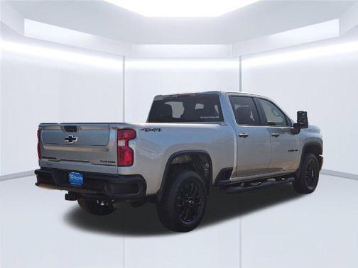 Sterling Gray Metallic 2026 Chevrolet Silverado 2500 Custom