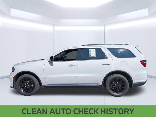 White 2023 Dodge Durango SXT