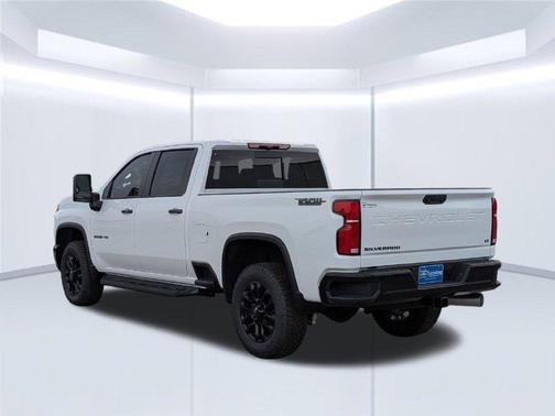 Summit White 2026 Chevrolet Silverado 2500 LT