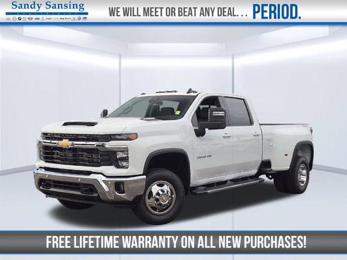 Summit White 2026 Chevrolet Silverado 3500 LT