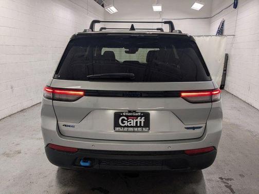 2022 Jeep Grand Cherokee 4xe Trailhawk