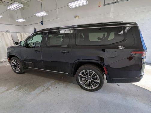 2025 Jeep Wagoneer L Series III