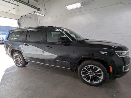 2025 Jeep Wagoneer L Series III