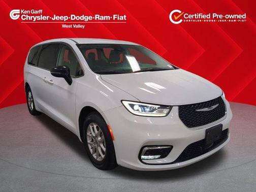 2024 Chrysler Pacifica Touring-L