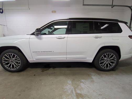 2025 Jeep Grand Cherokee L Summit