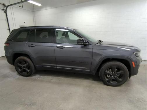 2023 Jeep Grand Cherokee Altitude 4x4